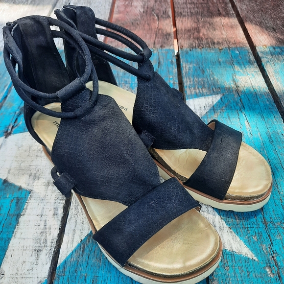 Maurices Platform Wedge Sandals Womens Size 10 Black Mercari - Picture 11 of 11